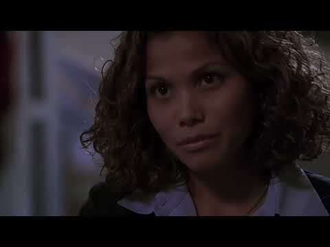 24 (2001–2010) Day 2: 9:00 p.m.-10:00 p.m. Carrie arrives at CTU