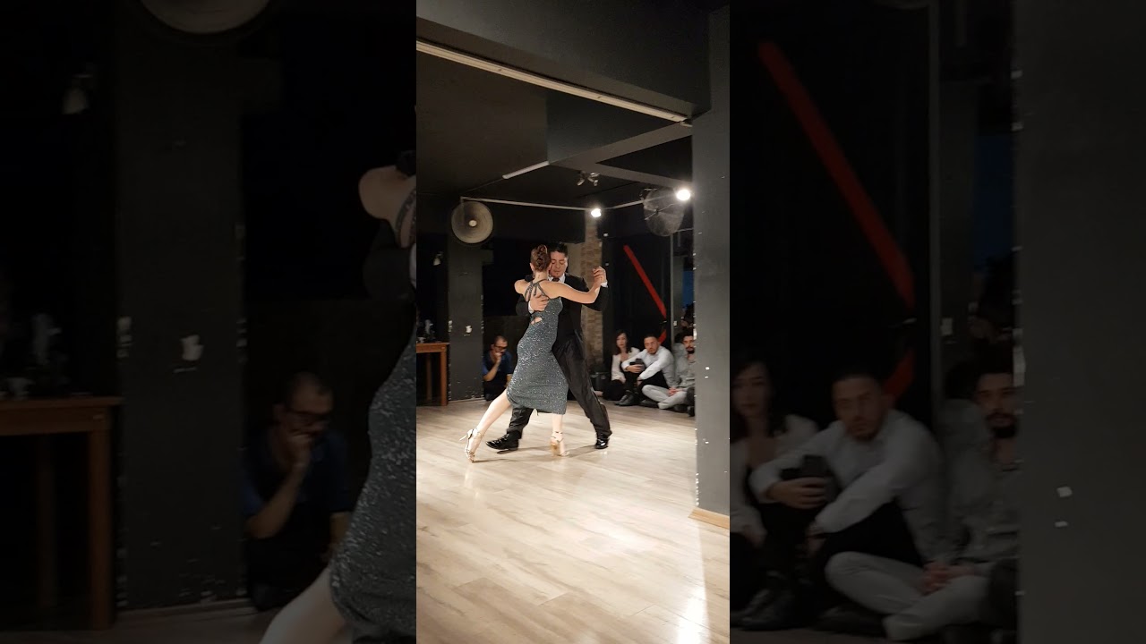 Carlitos Espinoza & Agustina Piaggio / Un Tango Y Nada Más / Carlos De Sarli & Jorge Duran  1/4