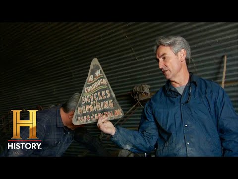 American Pickers: Pioneer Village is a 1950s Picker's DREAM (Season 24) | History