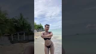 bikini TikTok be like....