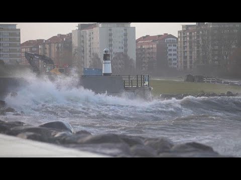 Σουηδία: Καταστροφές από το πέρασμα της καταιγίδας Μάλικ