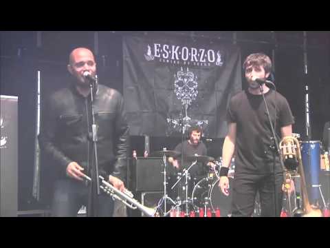 Eskorzo - Viña Rock 2016 (Concierto Completo)