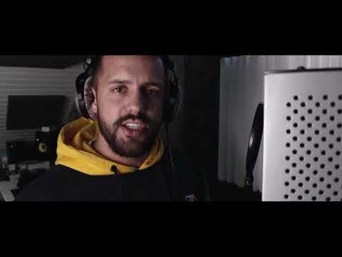 FLO EINFACH - IMMER WEITER (prod. by P.S.Q.) (Official Video)