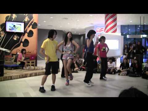 120330 KPOP Dance Off Vol 18 - SNSD: Mr Taxi