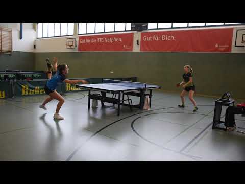 Angelina Baldus - Antonia Rewer ( TuS Hiltrup ) am 09.02.2020: 11:4, 8:11, 8:11, 11:8 und 4:11