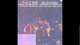 Tom T. Hall - The Story Of Your Life Is In Your Face