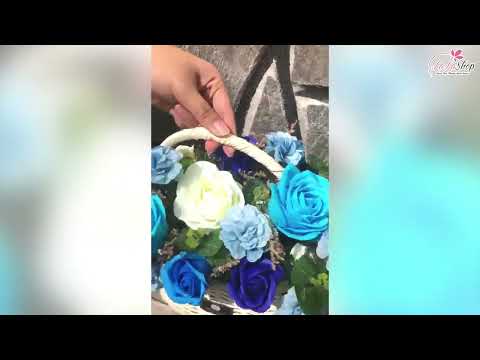 Giỏ hoa sáp thơm khoe sắc trao yêu thương