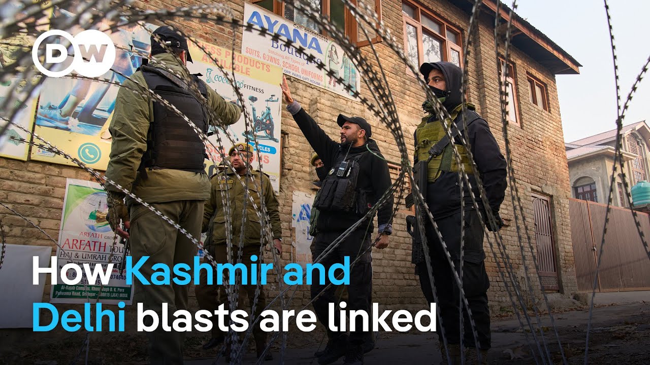 Deadly explosion rips through Kashmir police station | DW News