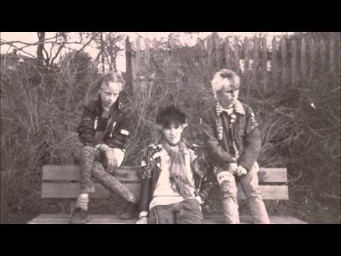 Arne Weize   Kurt i küvos   HUVUDTVÄTT   KURT I KÜVOS SPLIT