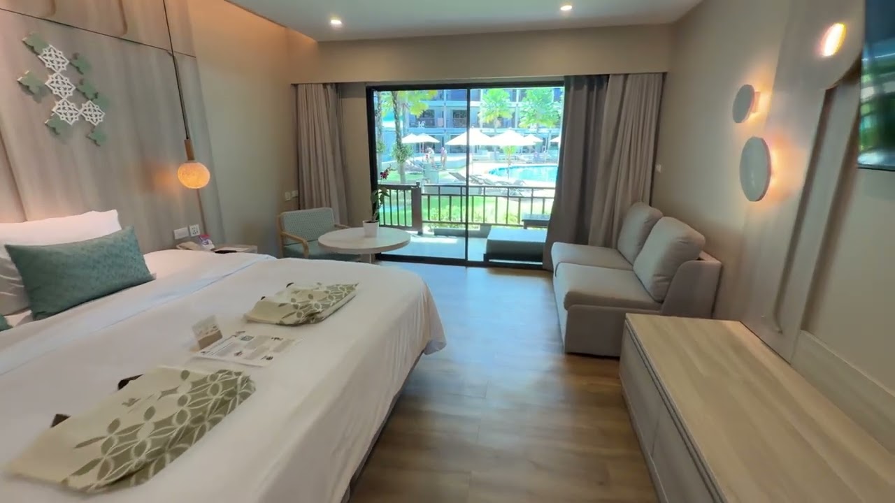 Deluxe Poolview Bhuri Wing – Katathani Phuket Video