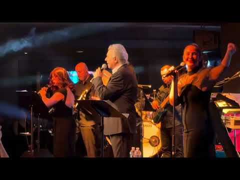 اجرای بی نظیر همه چیم یار عارف عزیز .   The Unique performance of Aref. Hamachim yar 7 Dec 2024