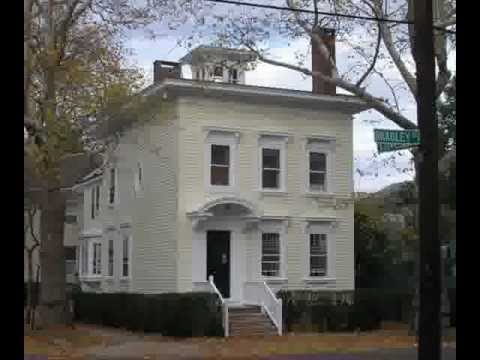 NGÔI NHÀ TRẮNG (Casa Bianca)