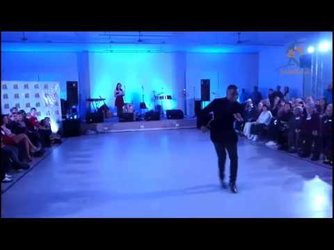 Baila Mundo - Patrick Carvalho (Dança Porto Alegre 2013)