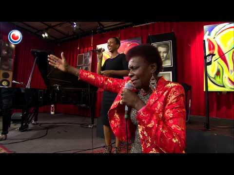 Anne-Marie Hunsel - mi dren (I shall be released) yn Noardewyn Live Omrop Fryslân