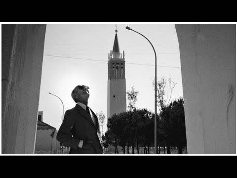 Despierta Sistema Extensión Vida, recibe poder divino, toma discípulos inútiles, funda secta.