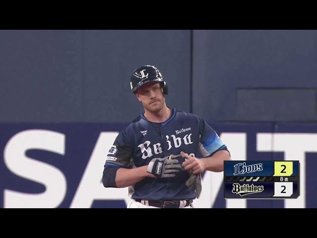 【8回表】クリーンナップの3連打で同点!! ライオンズ・マキノンがタイムリーヒットを放つ!!  2023年4月22日 オリックス・バファローズ 対 埼玉西武ライオンズ