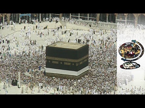 First Pilgrimage to Mecca Following 9/11 (2002)