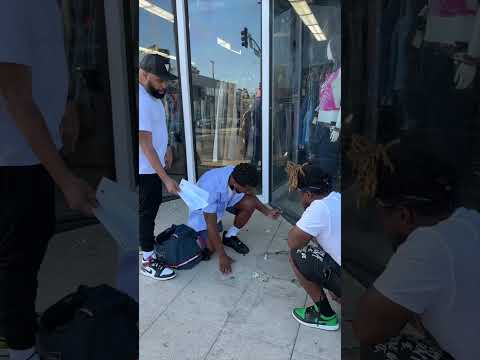 ppl really show up to work and do everything but their jobs 😂😂😂 #explorepage #funny #comedy #fyp