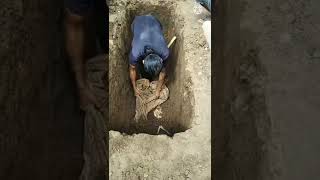 Download lagu tukang gali kubur menemukan''''''''''''?#video sorts mp3