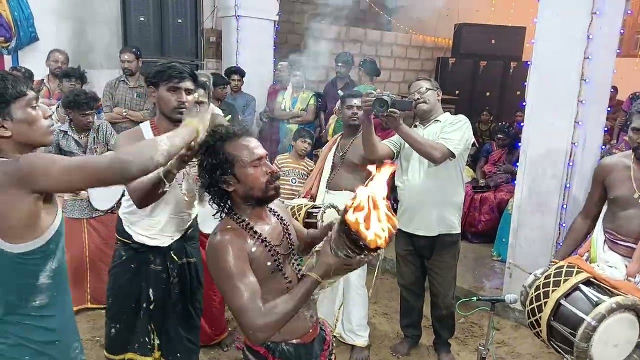 தலையில்யானைபந்தத்தைபலமுறைஅடித்துஆடும்மலையரன்சு?