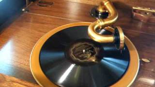 Louise - Sung by Maurice Chevalier - Victor Orthophonic Record 1929