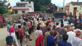 preview picture of video 'गोगुन्दा विधायक पदमनाथ पलासमा पैदल यात्रा  गोगुन्दा से पलासमा सायरा'