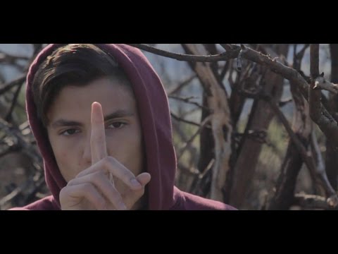 AX-DC DREIL - SOLO UN MOMENTO [Official Video]