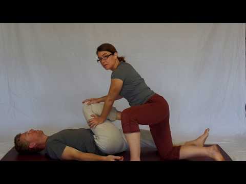 Thai Yoga Massage Pigeon with Palming