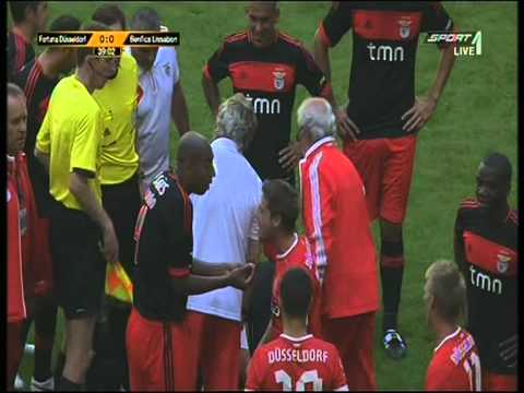 SKANDAL im Testspiel F95 vs Benfica Lissabon !!! Luisao knockt Schiri aus !!