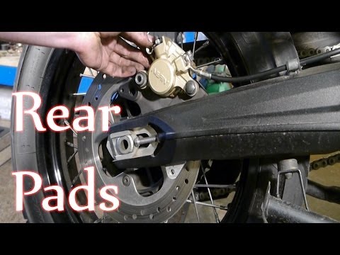 Tiger 800 - Rear pads change/clean