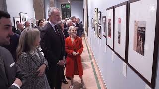 S.M. el Rey inaugura la exposición conmemorativa del centenario del nacimiento de Cayetana de Alba “Cayetana. Grande de España”