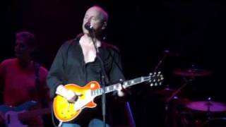 This is us : Mark Knopfler &amp; Emmylou Harris in Paris 2006