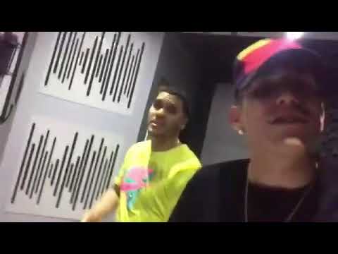 Lenny Tavárez ft. Juhn El All Star  - Días Lluviosos