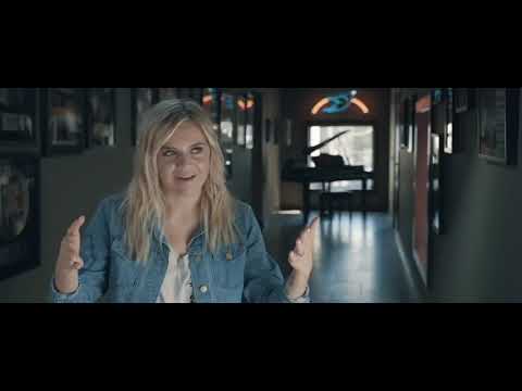 download lagu mp3 mp4 Taylor Swift Bluebird Movie, download lagu Taylor Swift Bluebird Movie gratis, unduh video klip Taylor Swift Bluebird Movie