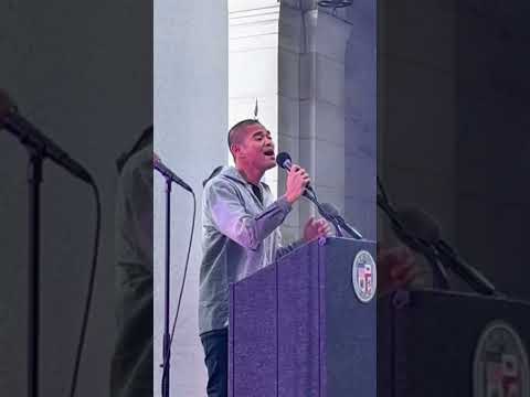 performs the National Anthem at Los Angeles City Hall のサムネイル