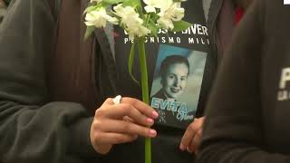 Download lagu Argentines pay tribute to historical leader Evita mp3