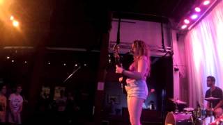 -Infinity Crush-"A Morning I Woke Up"-Live @Metro Gallery