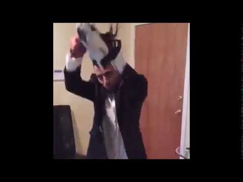 Choir in the hood - vine KingBach