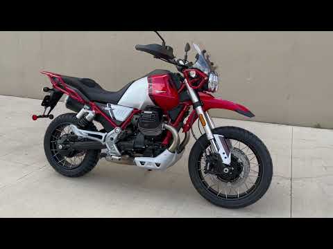 2022 Moto Guzzi V85 TT Adventure in Roselle, Illinois - Video 1