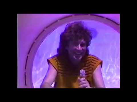 Robert Plant Announcing 1st Post Led Zeppelin solo tour 1983