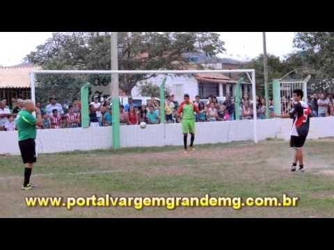 cobranças de pênaltis entre vila nova e sport na semi final do 10º regional de Vargem Grande