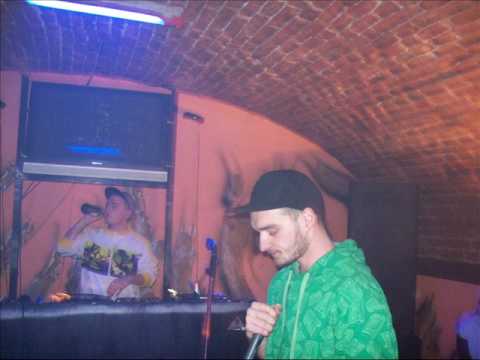 Bugy feat. Roxana Vlad & Black G - Vreau o schimbare (Black G. Prod)  www.muzica-cnf.com