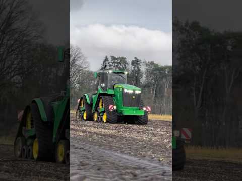 Fs25 🆚 Real life👍#farmingsimulator #mirrogames25 #gaming #fs25 #farming #shorts #games #farmer