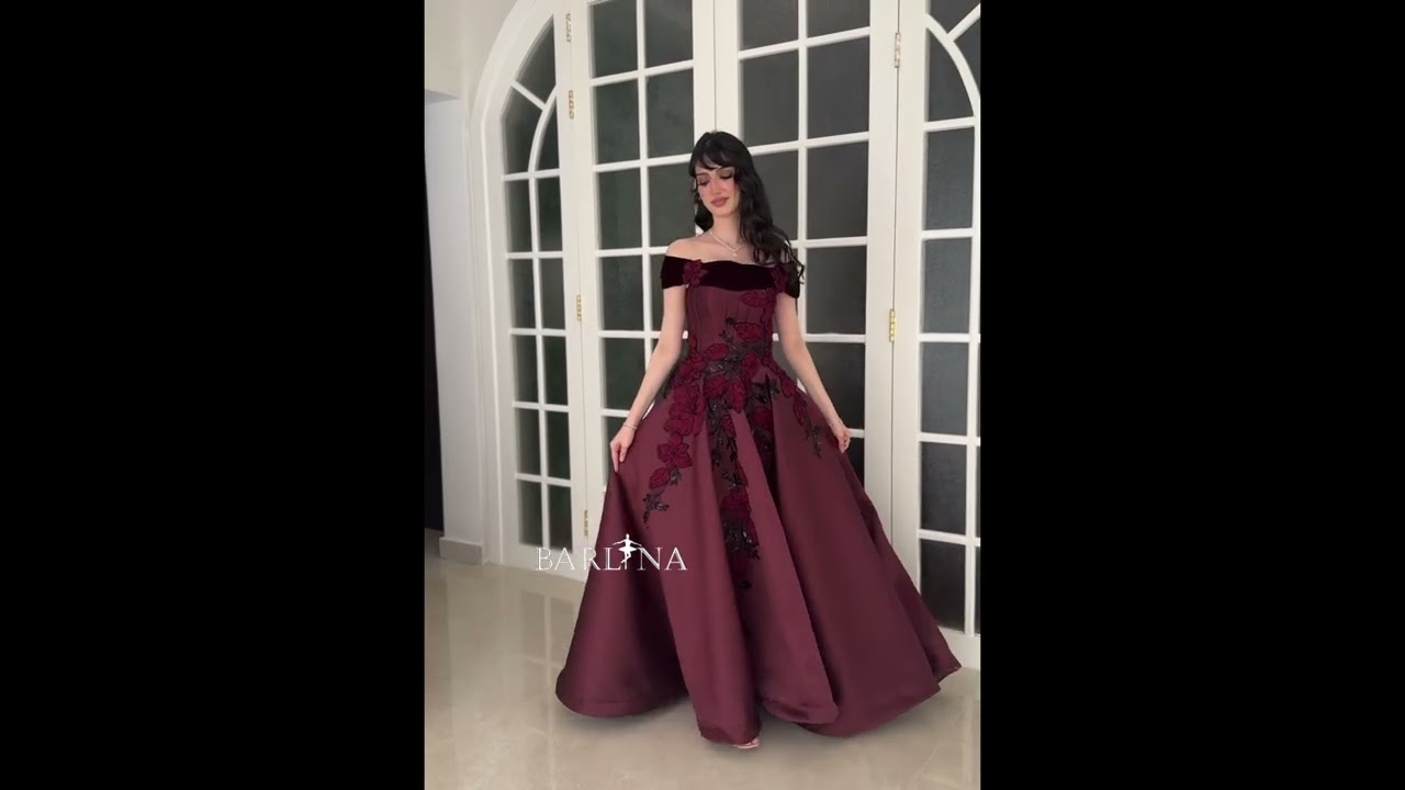 فستان خمري اوف شولدر بتطريز بارز - S