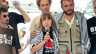 Israel libera a los activistas de la Flotilla, pero retiene a uno español al que interrogará