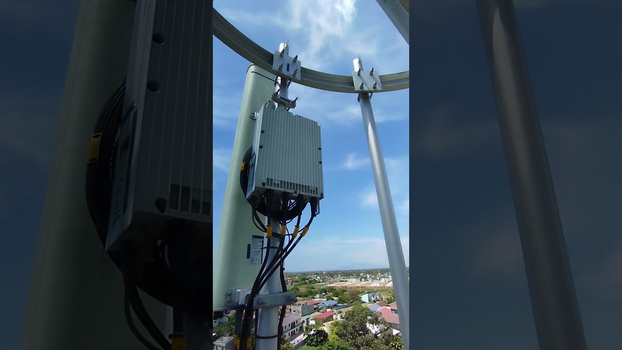 PROPER INSTALLATION OF ANTENNA'S & RRU'S ON 100FT TOWER #telecoms #works #rigging