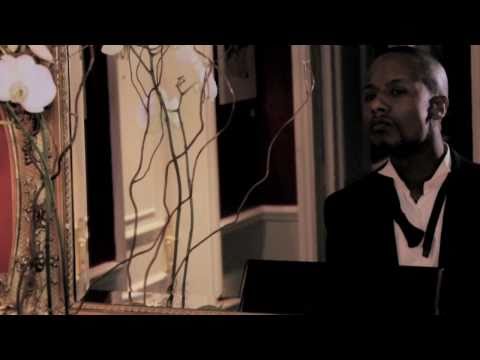 SB.TV - Cerose - The Piano Man [Music Video]