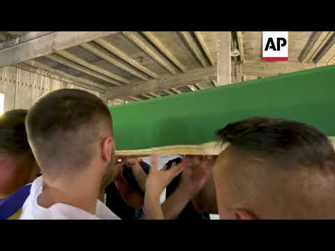 Remains of Srebrenica victims arrive in Potocari