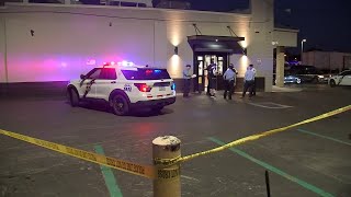 Chick-fil-A employee shot by food delivery driver: Police