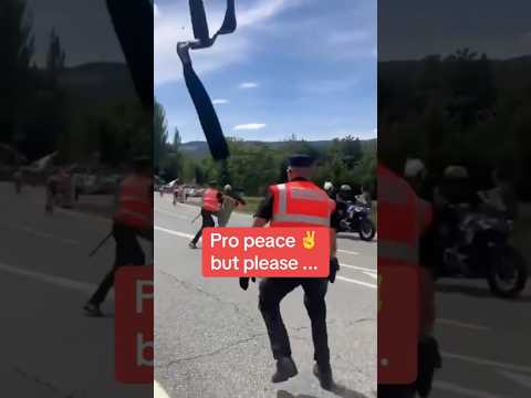 Another UNSAFE situation in La Vuelta! #shorts